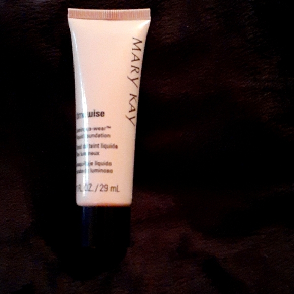#20-Timewise Mary Kay Foundations